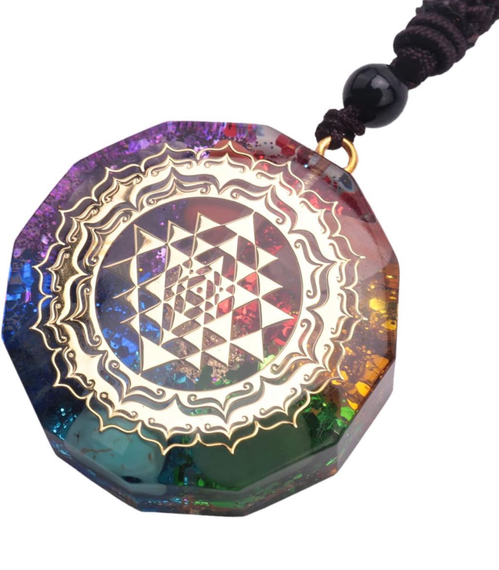Orgonit Schutzamulett Shri Yantra mehrfarbig Orgonit Schutzamulett Shri Yantra mehrfarbig